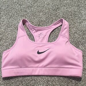 NWOT Nike Women's Light Pink Sports Bra
